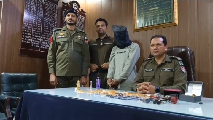تھانہ حاجی پورہ پولیس کی بڑی کامیابی گھر میں چوری کی بڑی واردات قلیل مدت میں ٹریس ملزم گرفتار