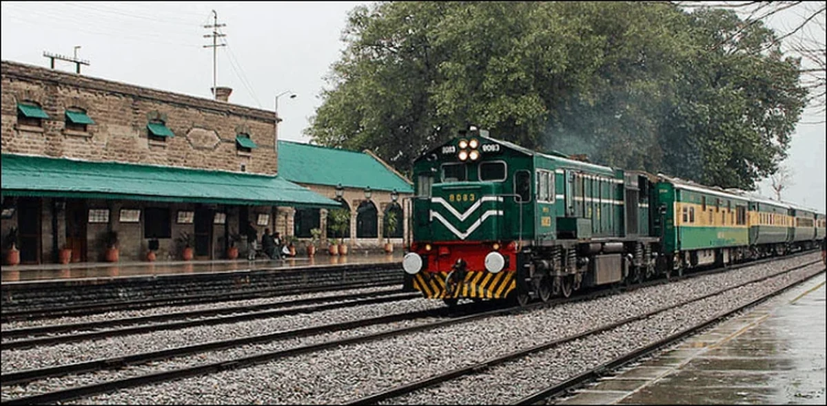 172 غیر فعال انجنوں کے بوجھ تلے دبا پاکستان ریلوے، بحالی کا منصوبہ تیار